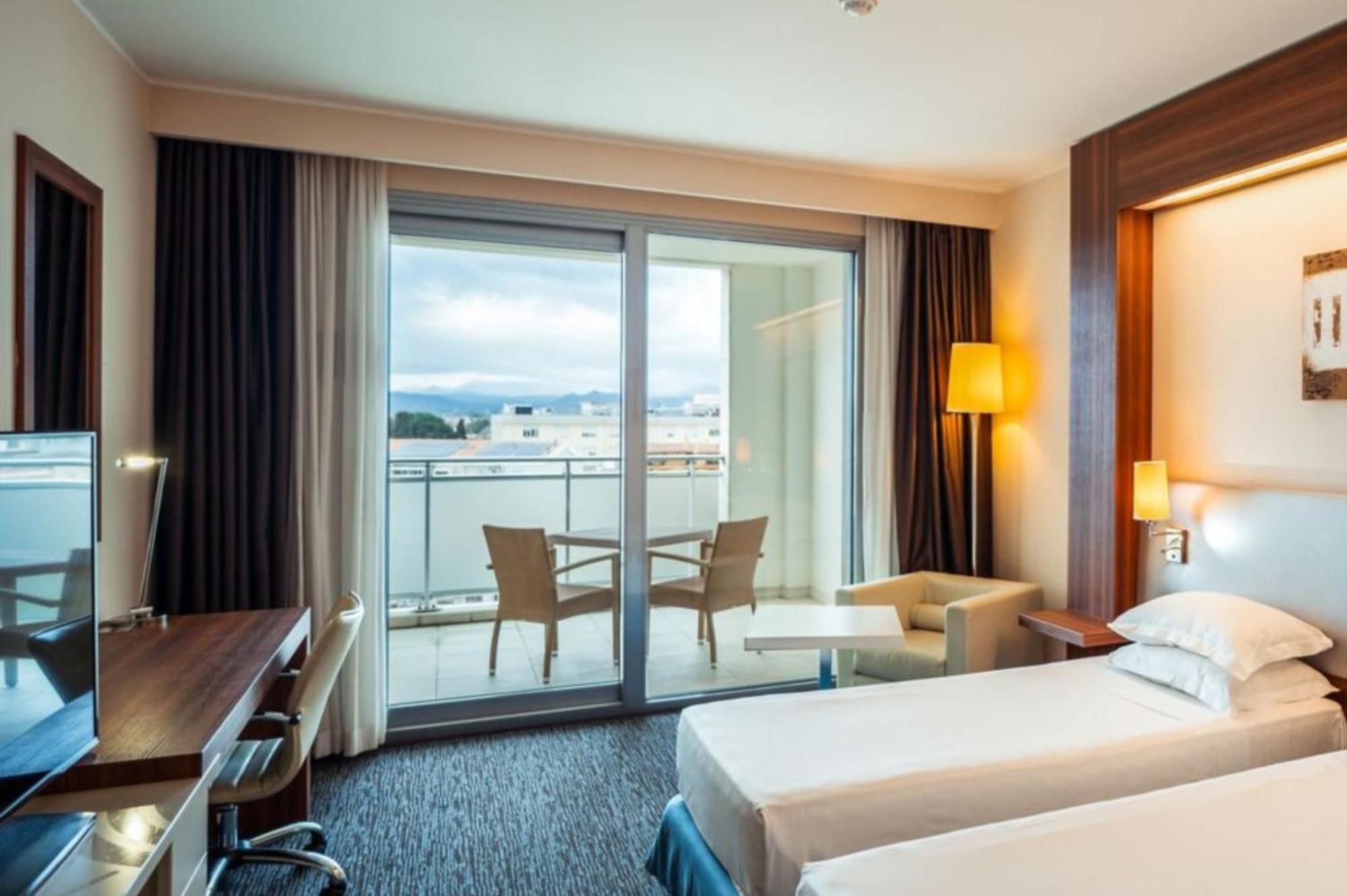 Delta Hotels By Marriott Olbia Sardinia Esterno foto
