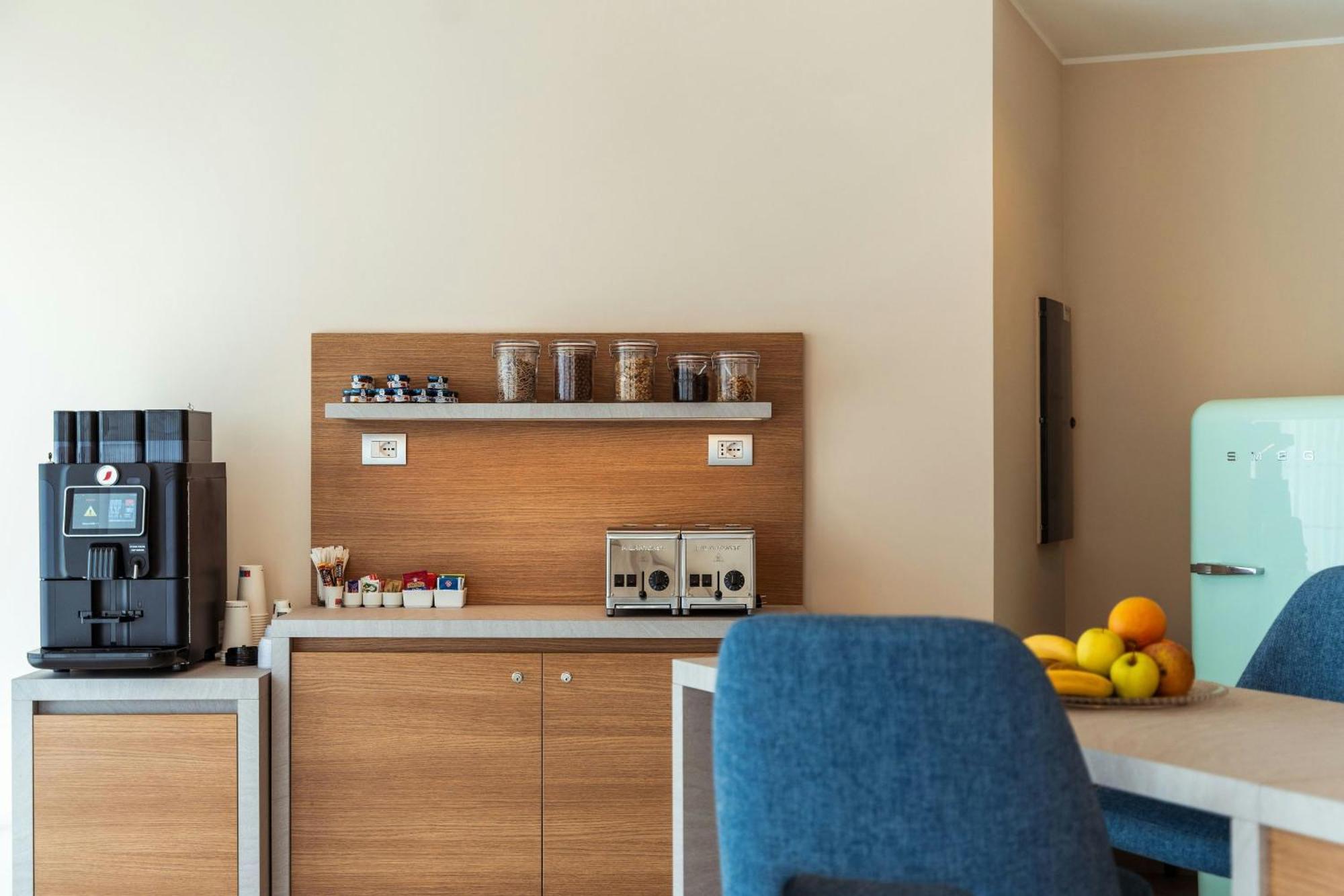 Delta Hotels By Marriott Olbia Sardinia Esterno foto